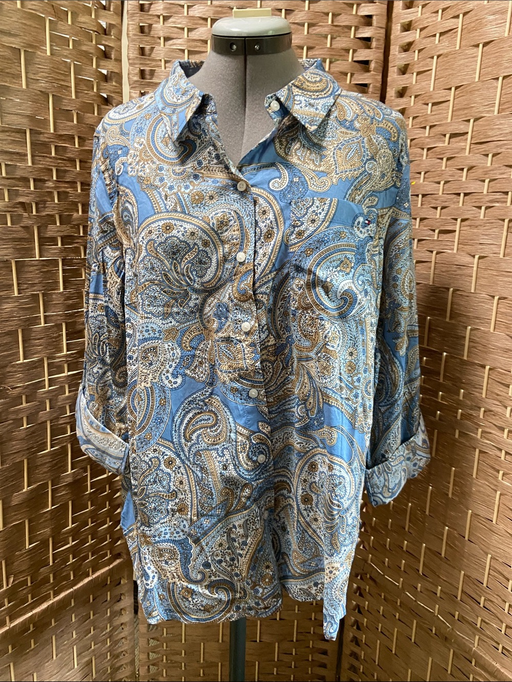 NWT Tommy Hilfiger Blue and Tan Paisley Button-Down Women's Shirt Size XL